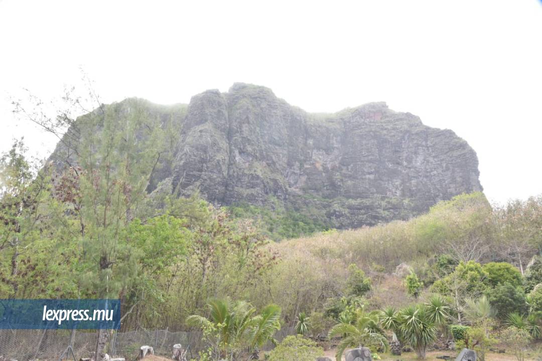 La montagne du Morne incarne la souffrance de milliers d’esclaves ayant vécu à l’île Maurice, ce qui lui vaut le surnom de « République des Marrons».
